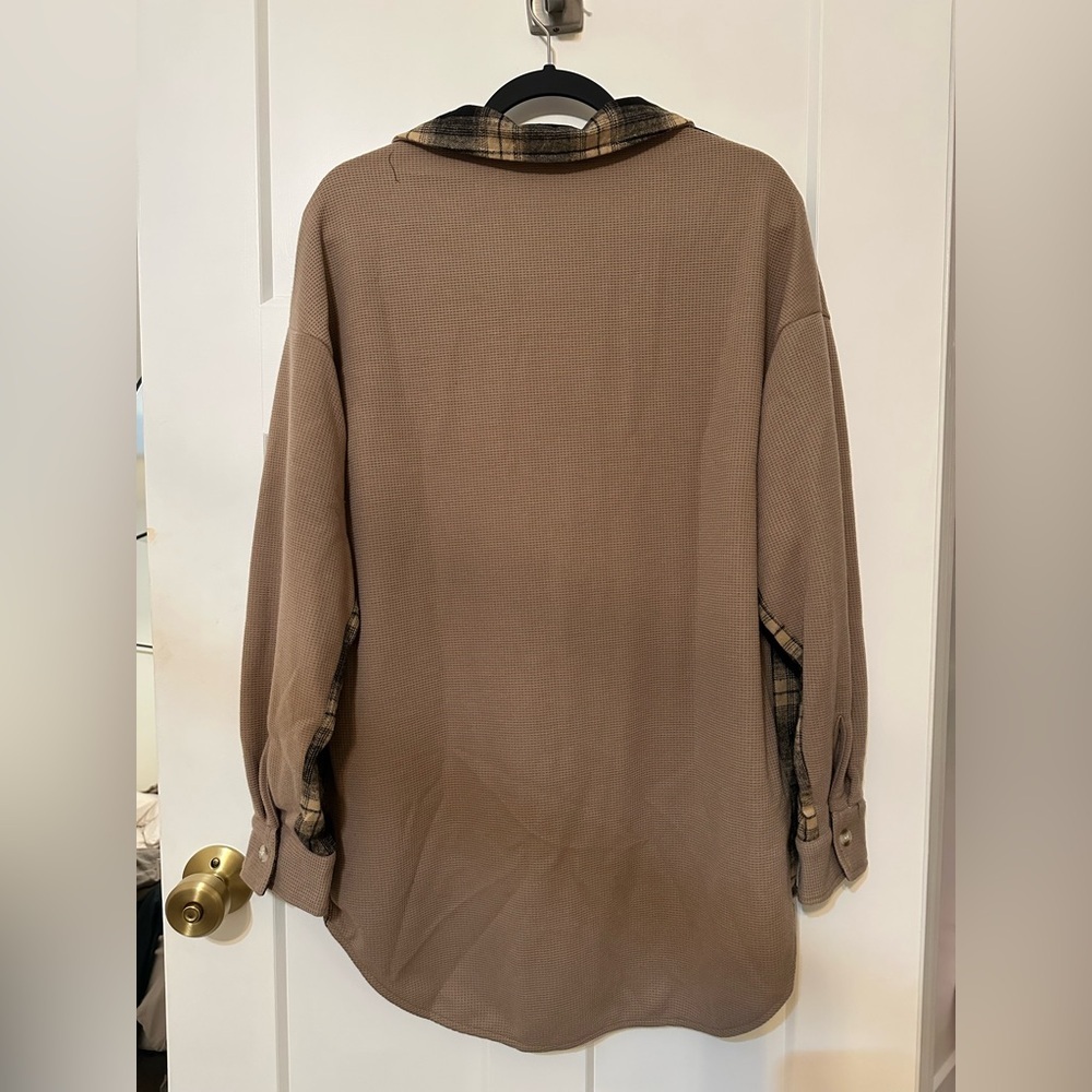 Plaid tan Button-Up Shacket jacket long sleeve waffle knit brand new never worn - Picture 4 of 4
